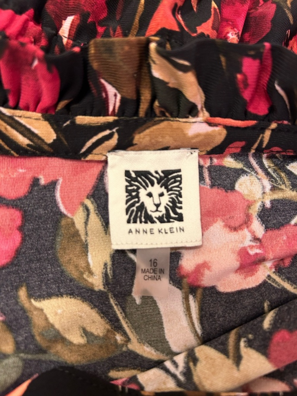 Anne Klein long sleeve dress, size 16 - Picture 5 of 5